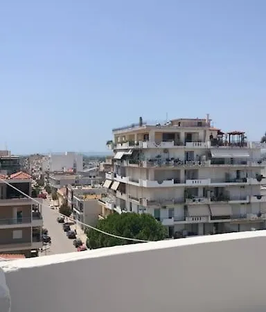 In Pyrgos Center アパート